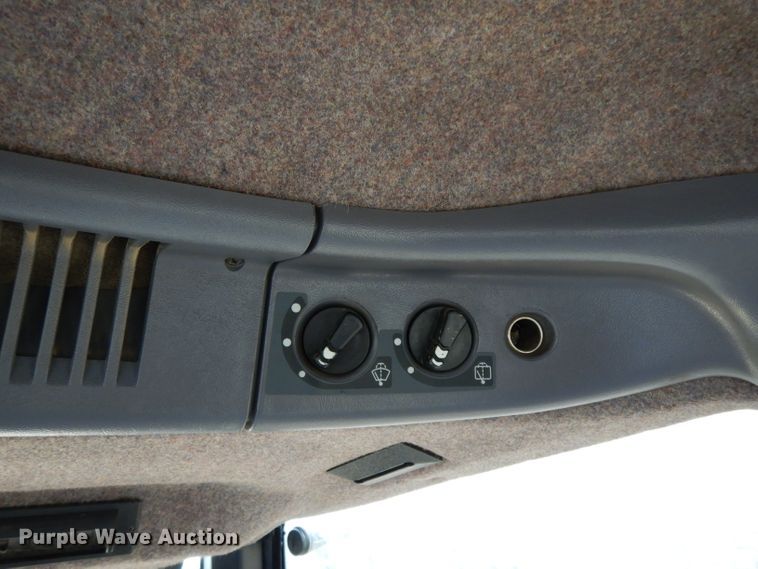 image for item DH2298 2000 Caterpillar Challenger 55 tractor