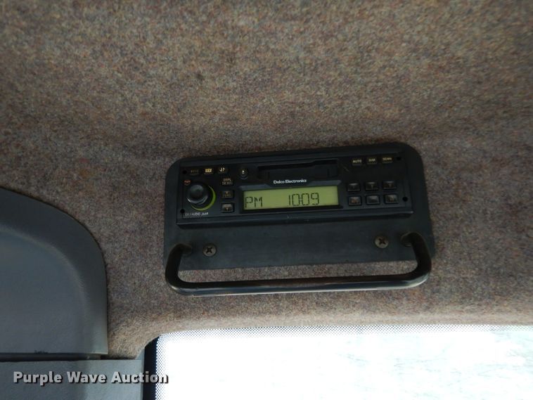 image for item DH2298 2000 Caterpillar Challenger 55 tractor