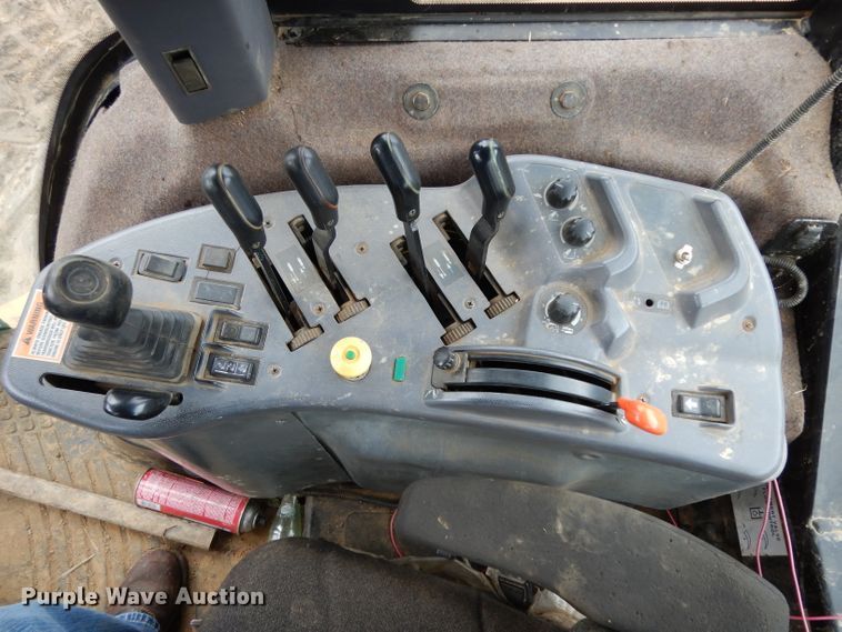 image for item DH2298 2000 Caterpillar Challenger 55 tractor