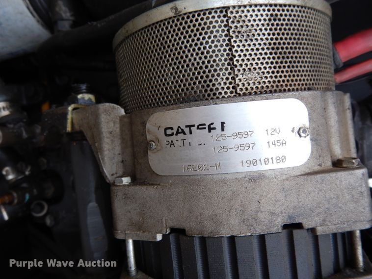 image for item DH2298 2000 Caterpillar Challenger 55 tractor