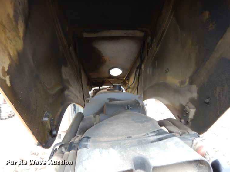 image for item DH2298 2000 Caterpillar Challenger 55 tractor