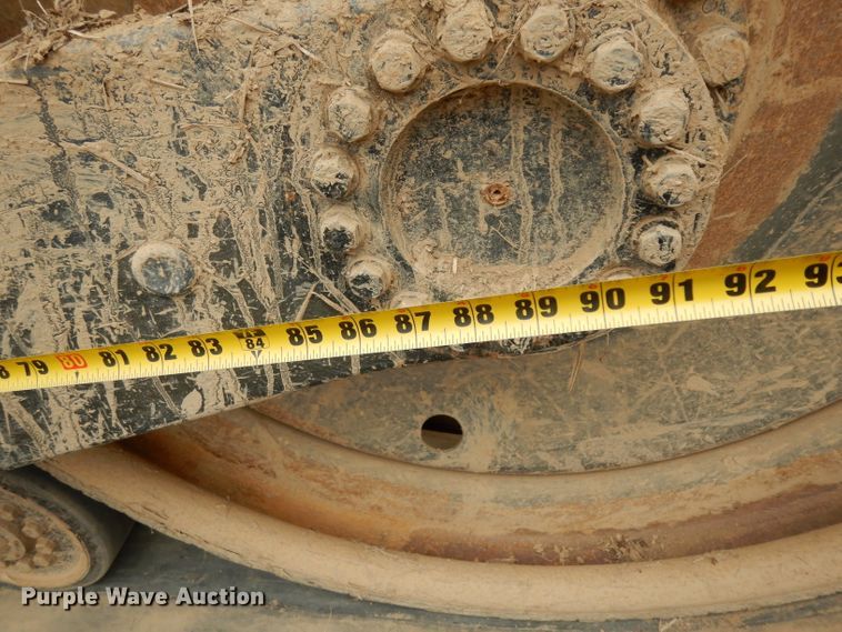 image for item DH2298 2000 Caterpillar Challenger 55 tractor