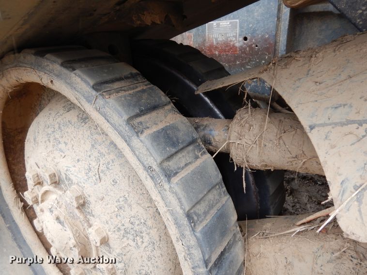 image for item DH2298 2000 Caterpillar Challenger 55 tractor