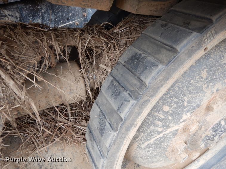 image for item DH2298 2000 Caterpillar Challenger 55 tractor