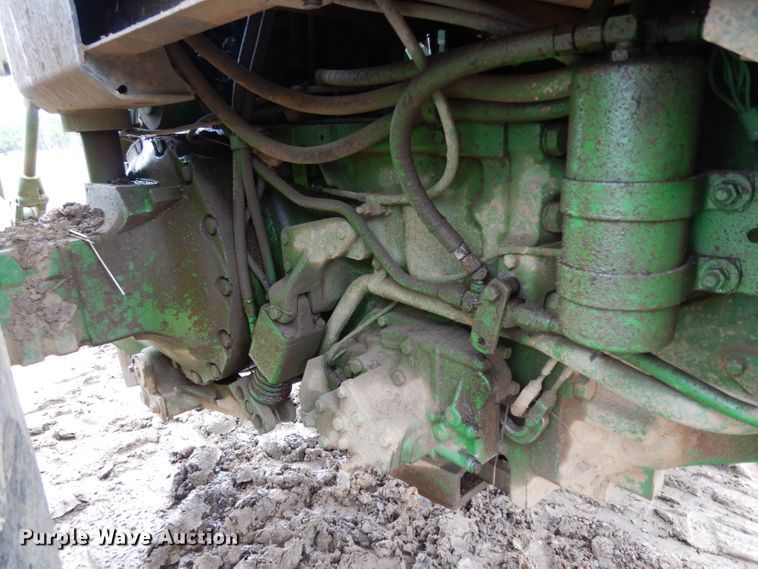 image for item DH2299 1982 John Deere 4840 tractor