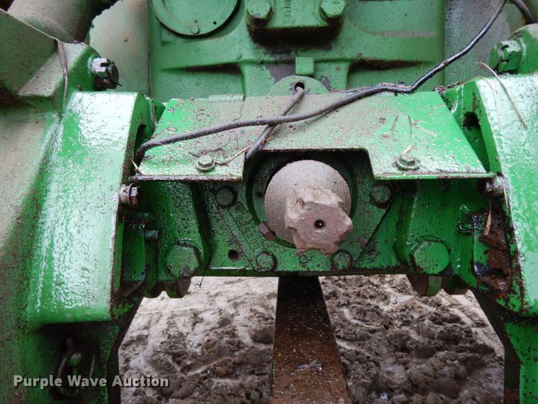 image for item DH2299 1982 John Deere 4840 tractor