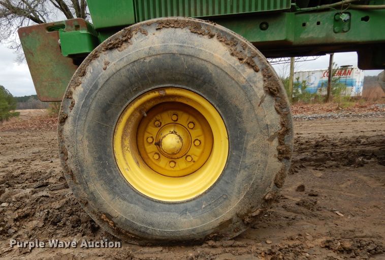 image for item DH2299 1982 John Deere 4840 tractor