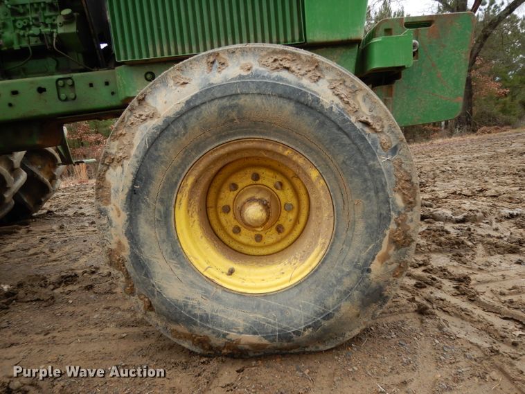 image for item DH2299 1982 John Deere 4840 tractor