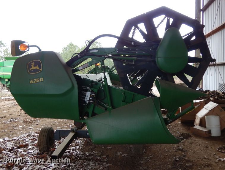 image for item DH2300 2010 John Deere 625D draper head