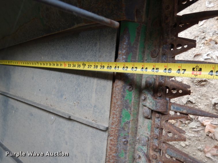 image for item DH2300 2010 John Deere 625D draper head