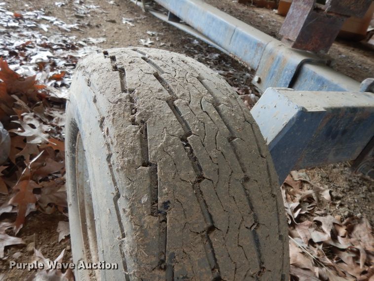 image for item DH2300 2010 John Deere 625D draper head