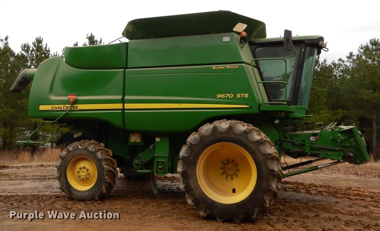 image for item DH2301 2010 John Deere 9670 STS combine
