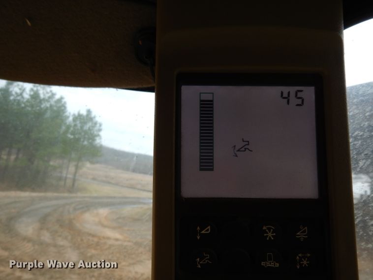 image for item DH2301 2010 John Deere 9670 STS combine