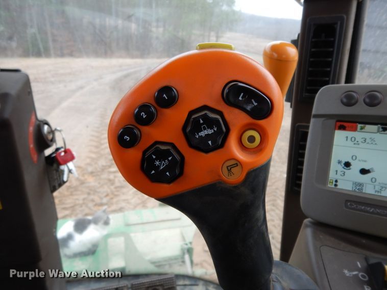 image for item DH2301 2010 John Deere 9670 STS combine