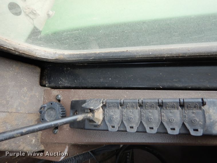 image for item DH2301 2010 John Deere 9670 STS combine