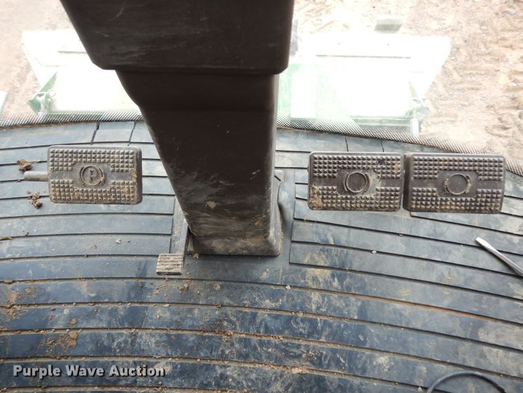 image for item DH2301 2010 John Deere 9670 STS combine