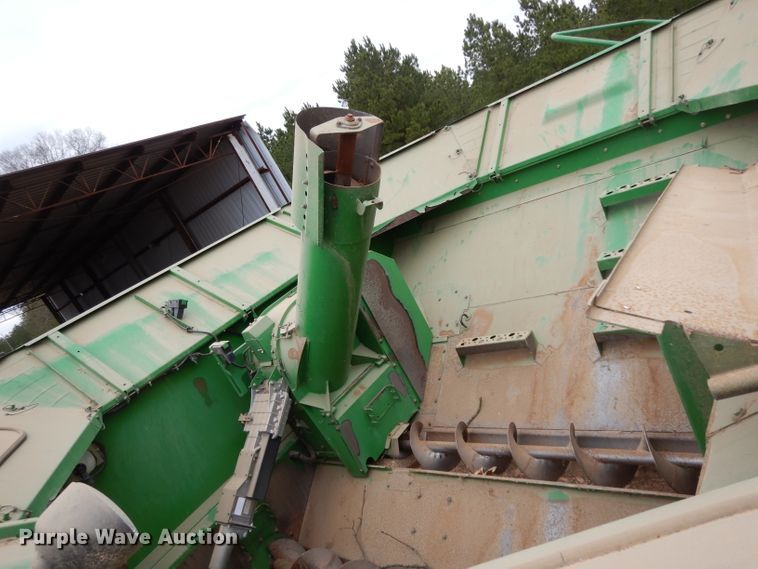 image for item DH2301 2010 John Deere 9670 STS combine