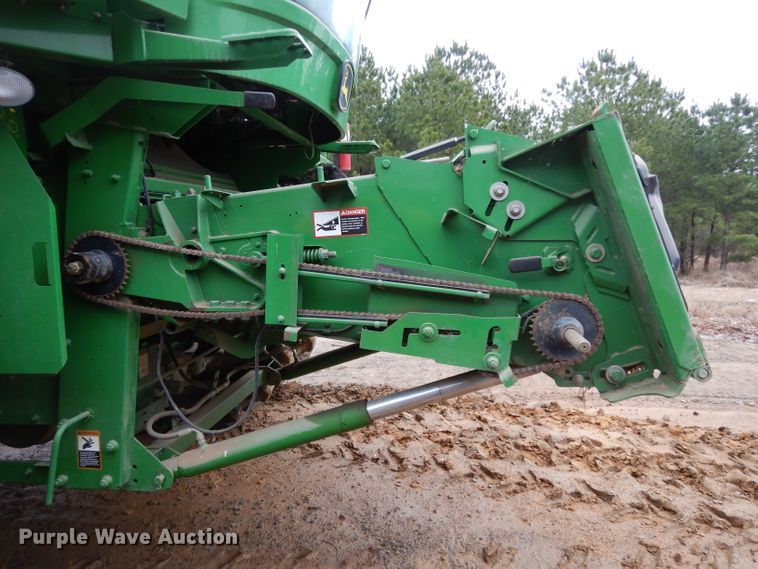 image for item DH2301 2010 John Deere 9670 STS combine