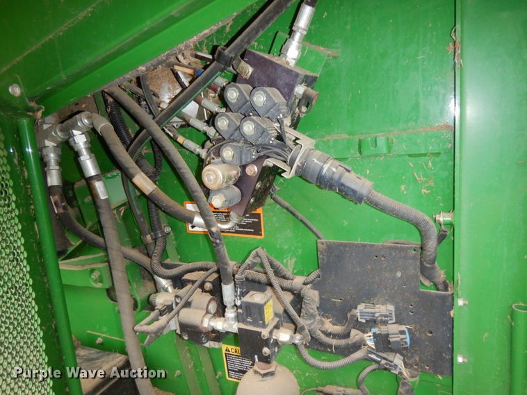 image for item DH2301 2010 John Deere 9670 STS combine