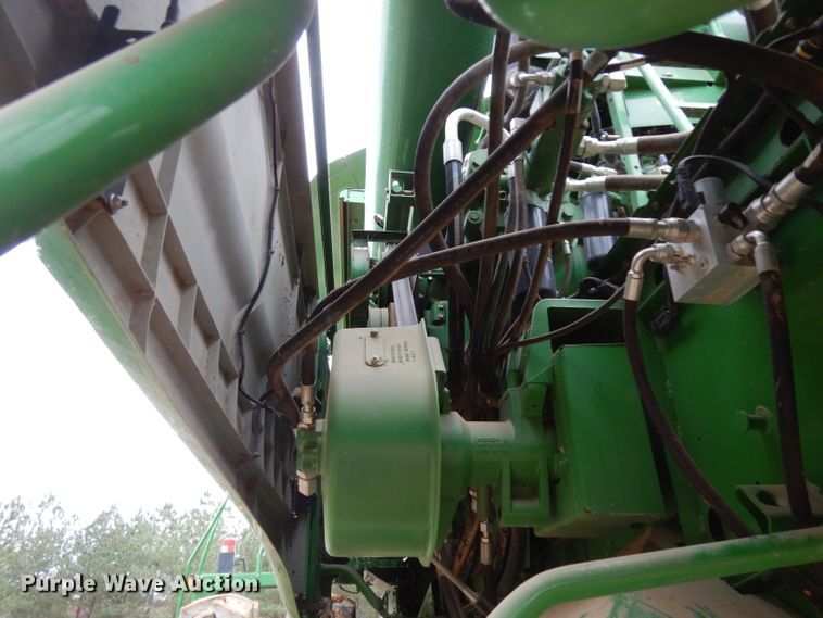 image for item DH2301 2010 John Deere 9670 STS combine
