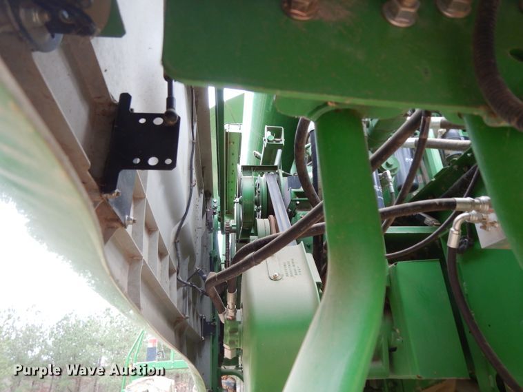 image for item DH2301 2010 John Deere 9670 STS combine