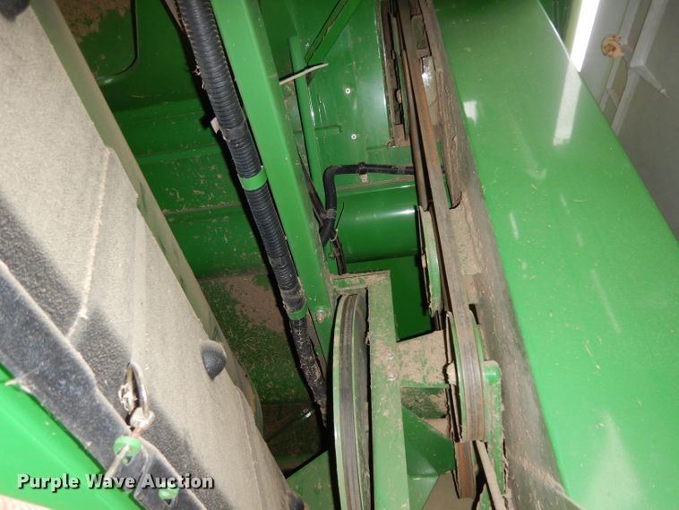 image for item DH2301 2010 John Deere 9670 STS combine