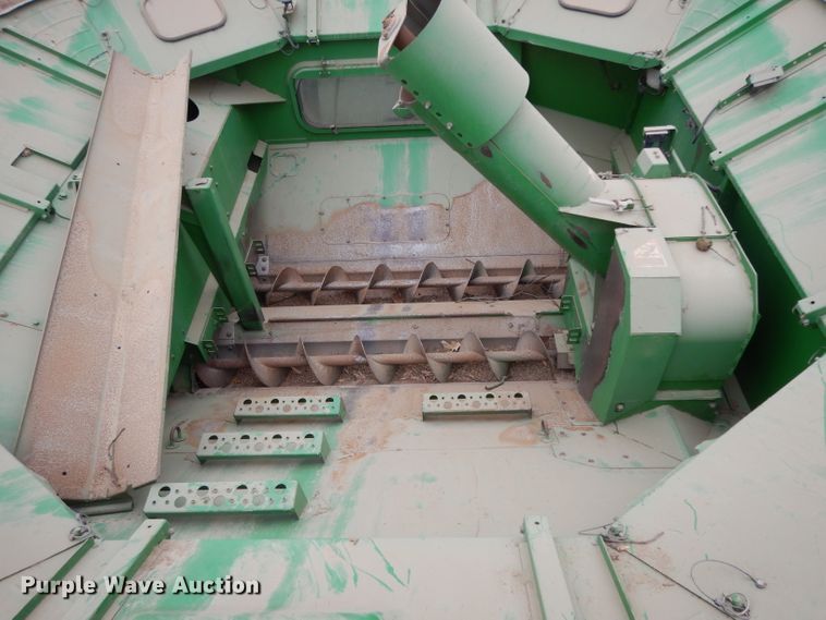 image for item DH2301 2010 John Deere 9670 STS combine