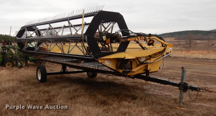 image for item DH2302 New Holland Honey Bee 994 draper head