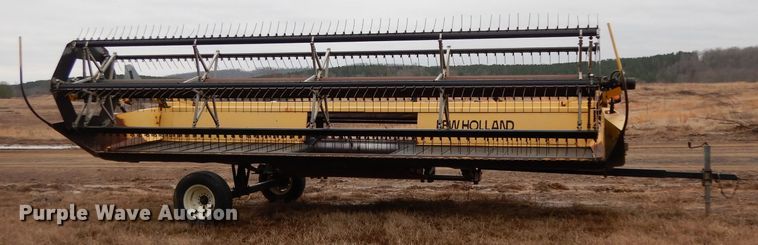 image for item DH2302 New Holland Honey Bee 994 draper head