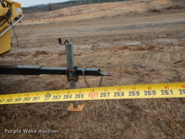 image for item DH2302 New Holland Honey Bee 994 draper head