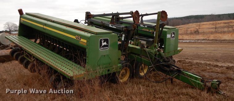 image for item DH2303 John Deere 455 grain drill
