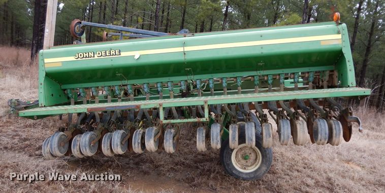 image for item DH2303 John Deere 455 grain drill