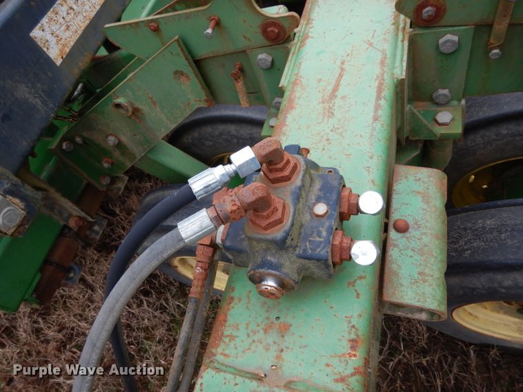 image for item DH2303 John Deere 455 grain drill