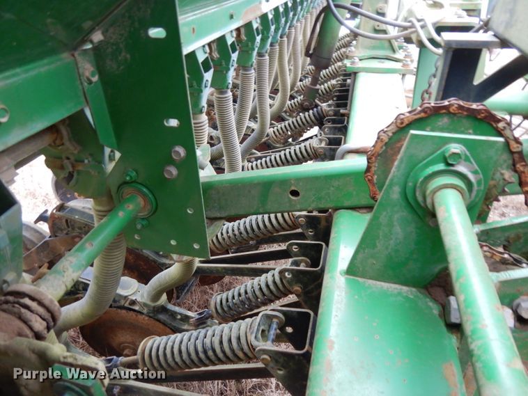 image for item DH2303 John Deere 455 grain drill