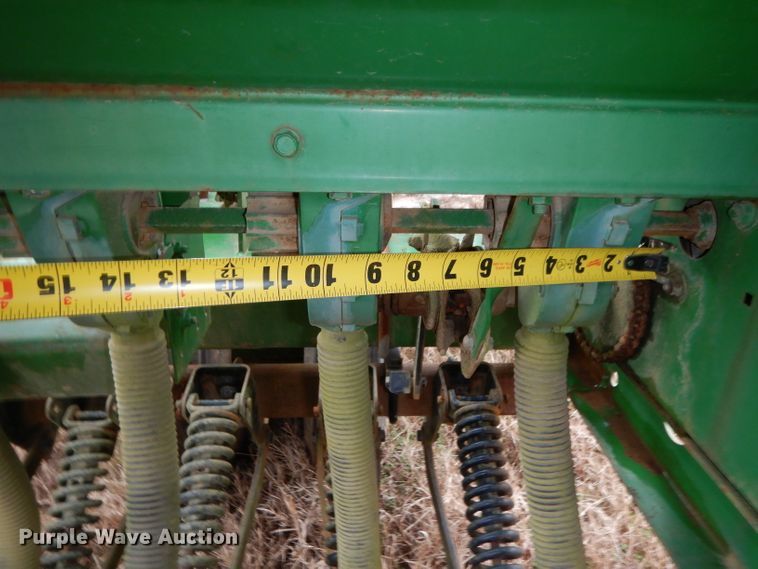 image for item DH2303 John Deere 455 grain drill
