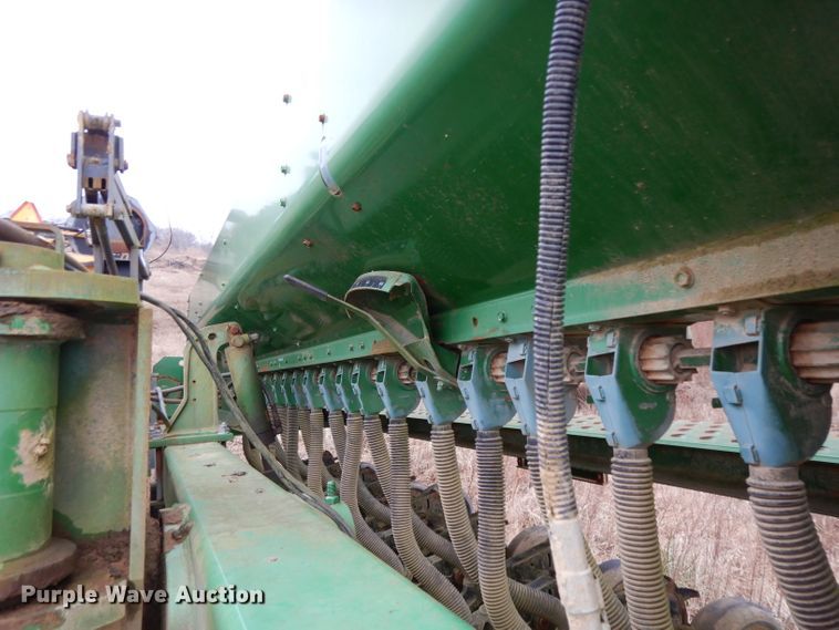 image for item DH2303 John Deere 455 grain drill