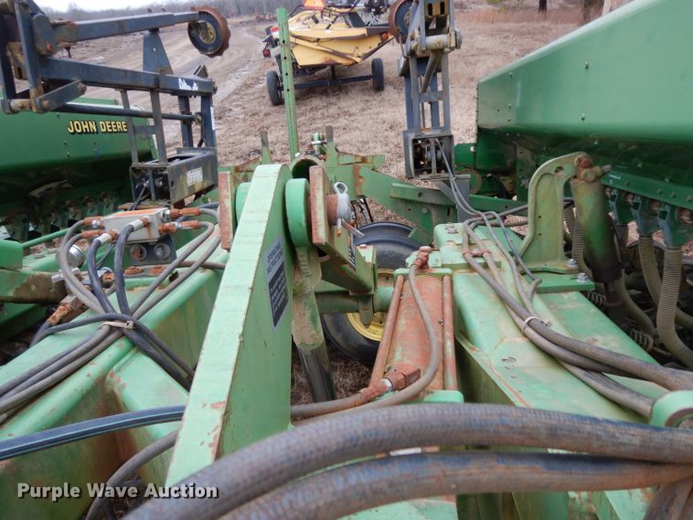 image for item DH2303 John Deere 455 grain drill