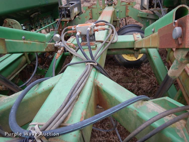 image for item DH2303 John Deere 455 grain drill