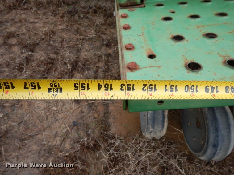 image for item DH2303 John Deere 455 grain drill