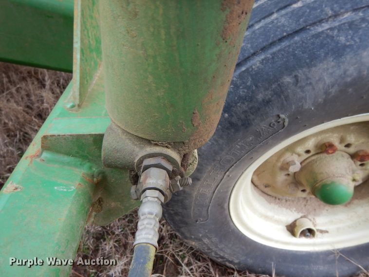 image for item DH2303 John Deere 455 grain drill