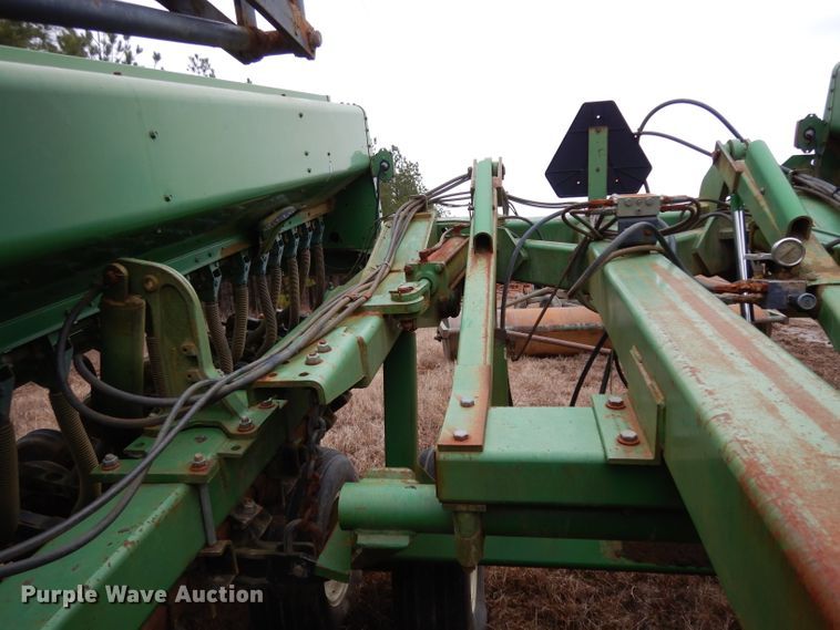 image for item DH2303 John Deere 455 grain drill