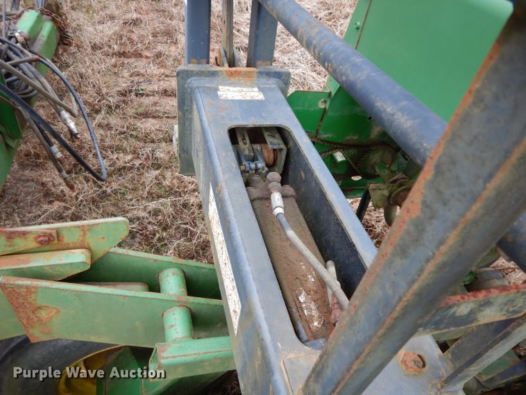 image for item DH2303 John Deere 455 grain drill