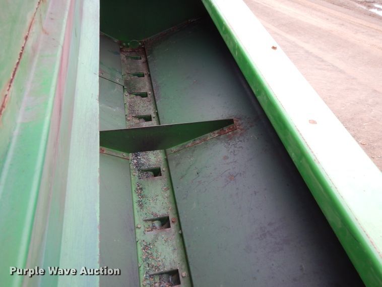 image for item DH2303 John Deere 455 grain drill