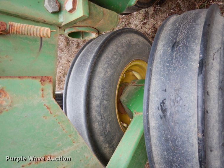 image for item DH2303 John Deere 455 grain drill