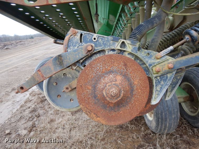 image for item DH2303 John Deere 455 grain drill