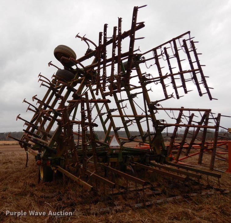 image for item DH2313 John Deere 980 field cultivator