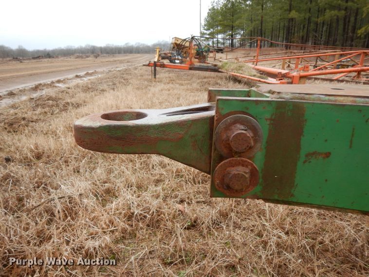 image for item DH2313 John Deere 980 field cultivator