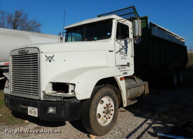 image for item DH2375 1997 Freightliner FLD120 manure spreader truck