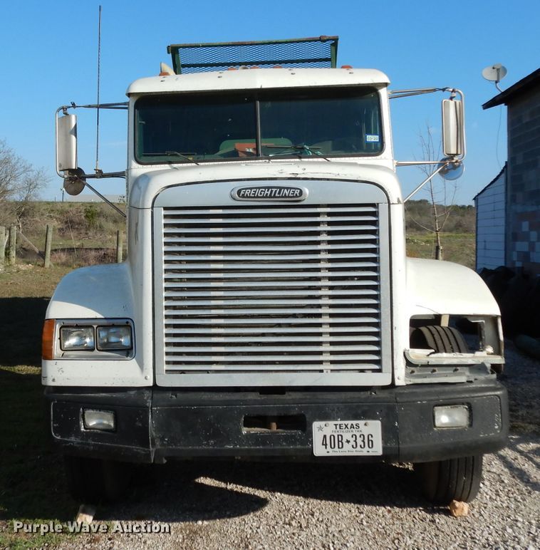image for item DH2375 1997 Freightliner FLD120 manure spreader truck