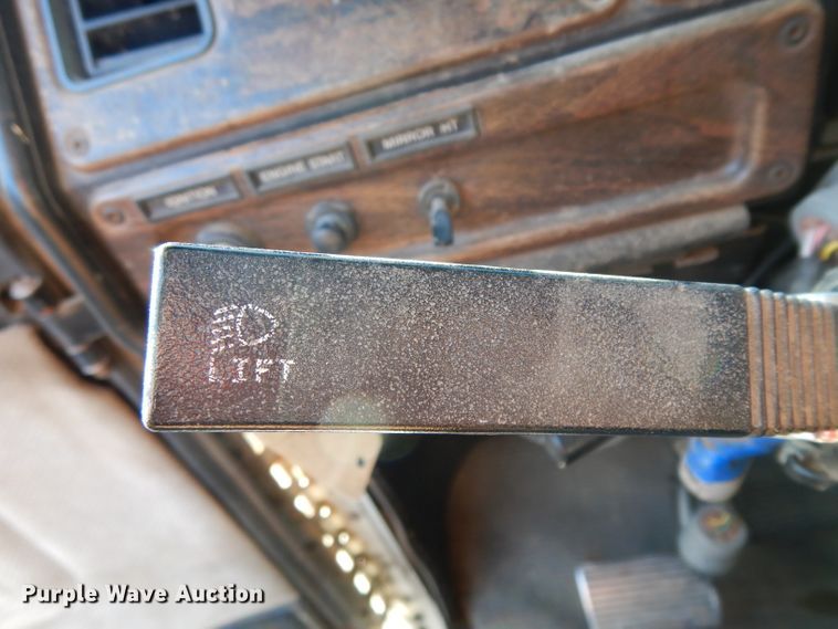 image for item DH2375 1997 Freightliner FLD120 manure spreader truck